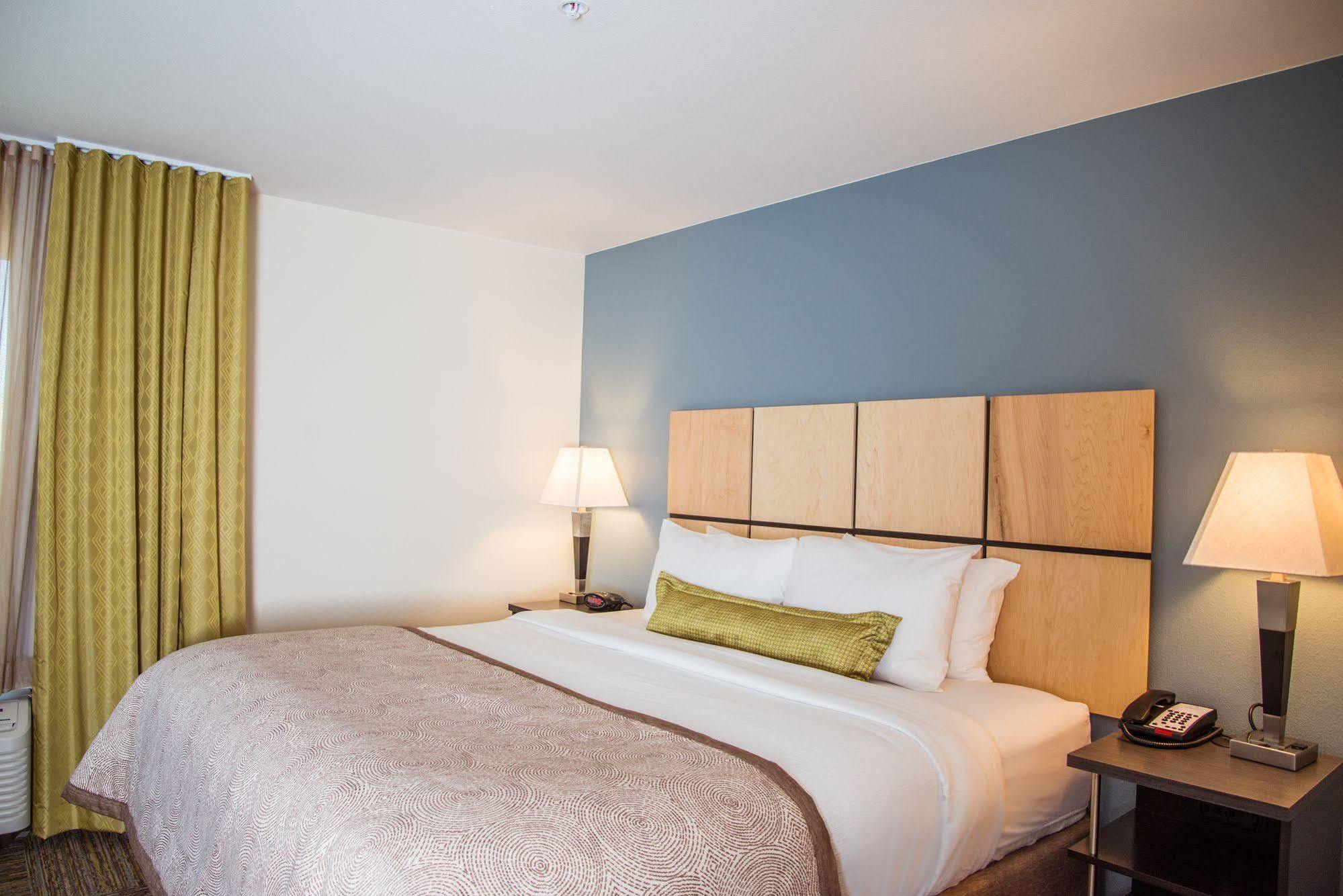 Candlewood Suites Denver North - Thornton By Ihg Экстерьер фото