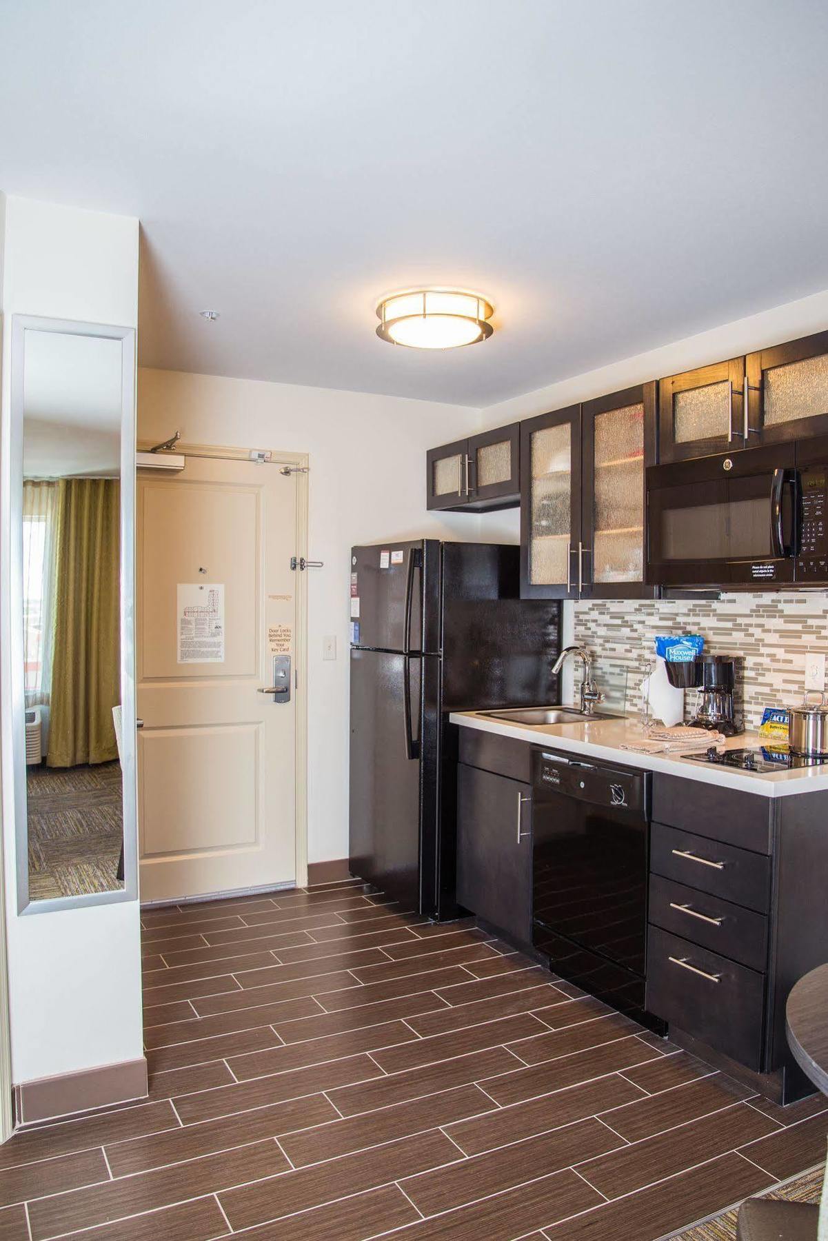 Candlewood Suites Denver North - Thornton By Ihg Экстерьер фото